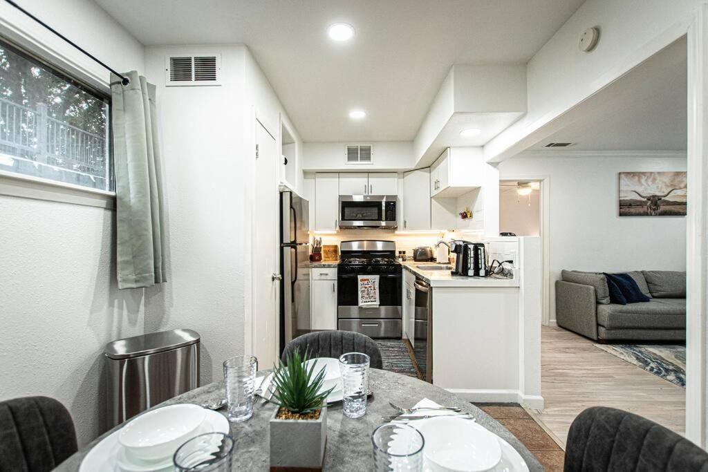 Downtown Austin Suite Retreat Exterior foto
